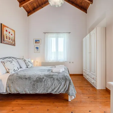 Villa Helianthos *